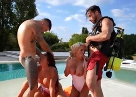 My First Double Vaginal In A Foursome With The Hot Sienna