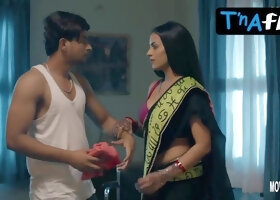 Noor Malabika Sexy Scene  in Siskiyaan Season 2 Part 2