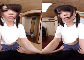 Japanese Student Darling Draws You Into VR