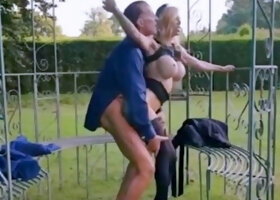Cassie Del Isla With Her Busty Friends Enjoying Anal