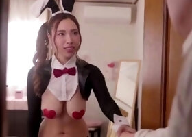 Close up fuck girl in big cock