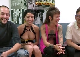Amateurs Filming Group Sex
